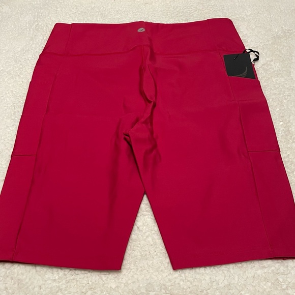 078EA.- Endeavor Athletic. Sharon Short. Size Large - Picture 3 of 3